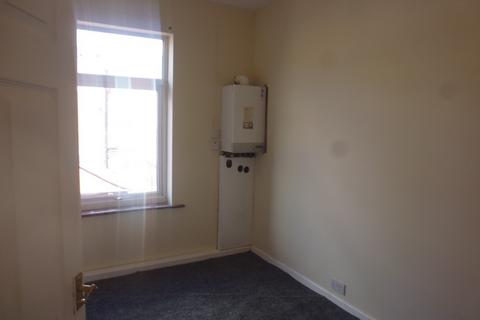 2 bedroom terraced house to rent, Hey Street, Rochdale, OL16