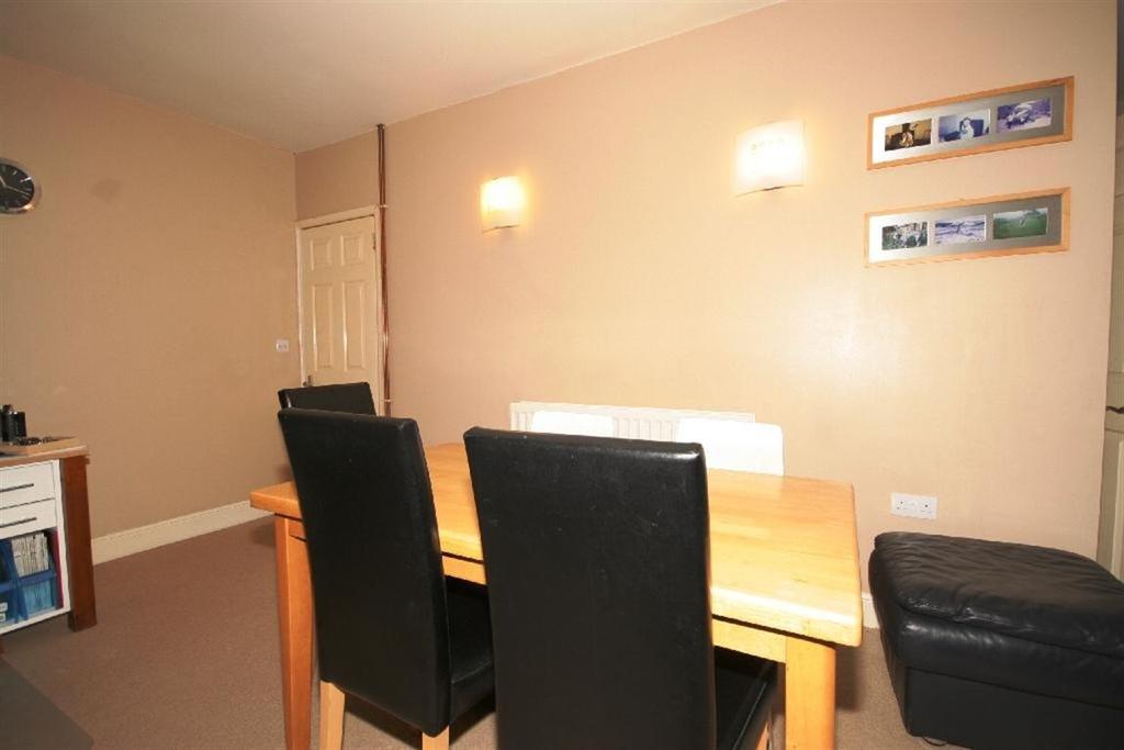 Hawkins Crescent, Shoreham By Sea 3 bed semidetached house £339,950