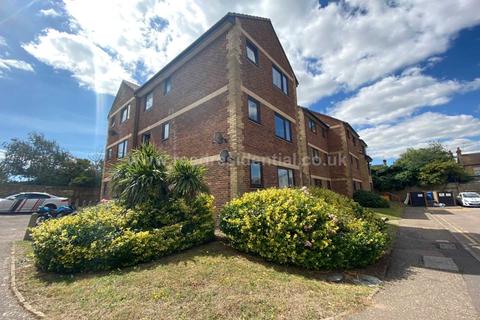 1 bedroom apartment to rent - Priory Court, Roots Hall Drive