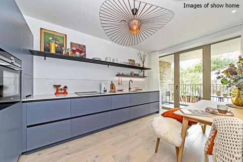 3 bedroom flat for sale, The Tramyard, Balham High Road, Balham