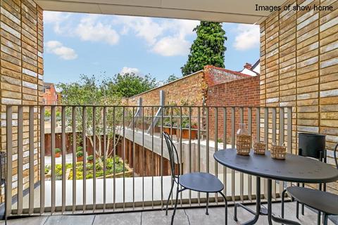 3 bedroom flat for sale, The Tramyard, Balham High Road, Balham