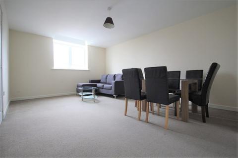 2 bedroom apartment to rent - Attwood Court, Stone Road, Edgbaston, B15