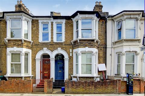 3 bedroom apartment for sale, Barretts Grove, London, N16