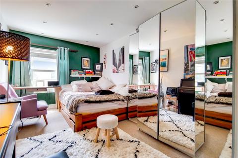3 bedroom apartment for sale, Barretts Grove, London, N16