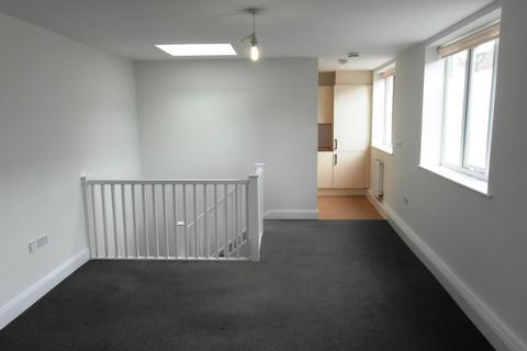 1 bedroom end of terrace house to rent - Springbank Road, London