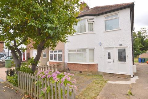 2 bedroom maisonette to rent, Canterbury Road, North Harrow