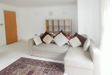 3 bedroom apartment to rent - Kings Court, Kings Mill Lane, Huddersfield, West Yorkshire, HD1