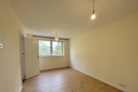 2 bedroom flat to rent, Chipley Street ,  London , SE14