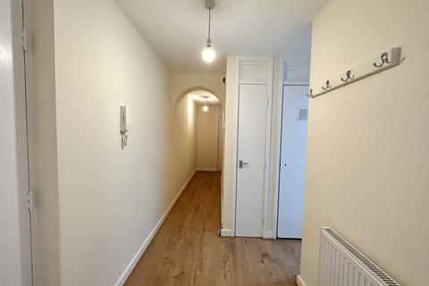 2 bedroom flat to rent, Chipley Street ,  London , SE14
