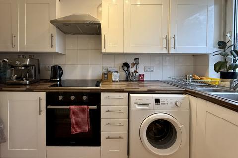 2 bedroom flat to rent, Chipley Street ,  London , SE14