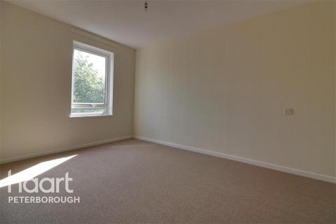 3 bedroom terraced house to rent, Clayton