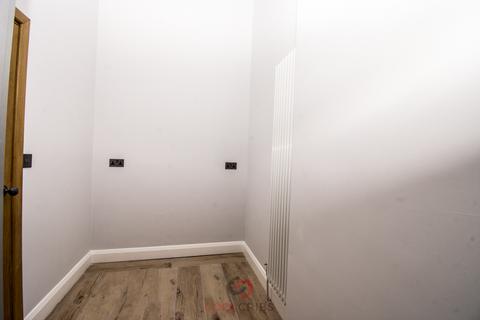 1 bedroom flat to rent, Elgin Avenue, London  W9