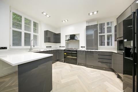 4 bedroom flat to rent, Palliser Court, Palliser Road, West Kensington, W14