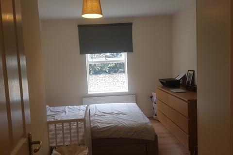 2 bedroom flat to rent, LENTHALL AVENUE, CHAFFORD HUNDRED, GRAYS RM17