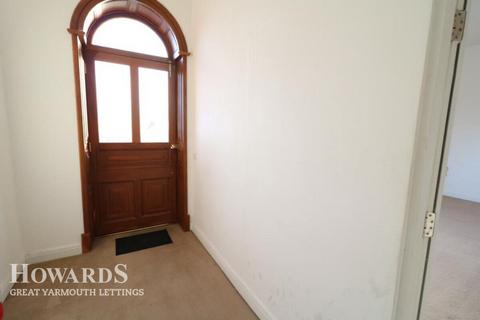 1 bedroom flat to rent, 8-9 Sandown Road, Great Yarmouth