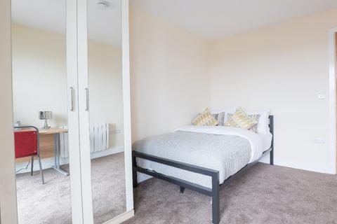 3 bedroom apartment to rent, 43 Ecco