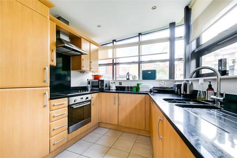 2 bedroom flat to rent - Dolben Court, Montaigne Close, Westminster, London