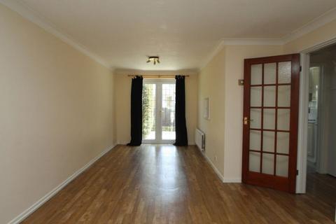 3 bedroom end of terrace house to rent, Campbells Ride, Holmer Green HP15