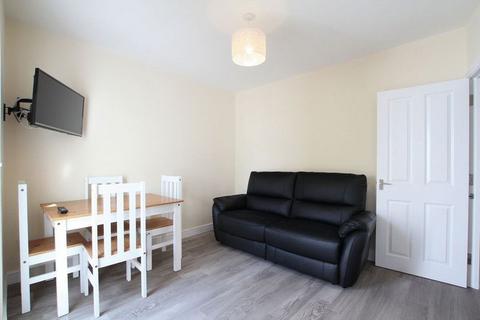 1 bedroom in a house share to rent, Victoria Street, Cheltenham GL50