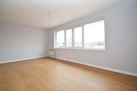 2 bedroom flat to rent - Pages Court, Yatton