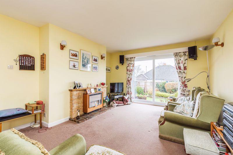Birch Tree Drive, Emsworth 2 bed detached bungalow £319,950