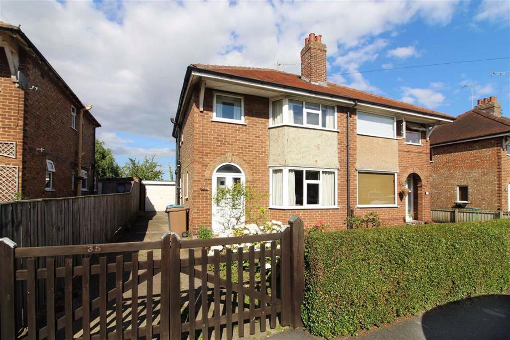 Manorfield Avenue, Driffield, East Yorkshire 3 bed semidetached house