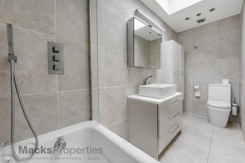 2 bedroom flat to rent, Baker Street NW1