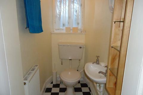 1 bedroom flat to rent, Albion Road, Easter Road, Edinburgh, EH7