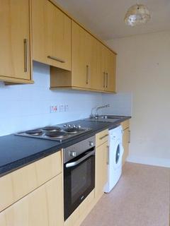 2 bedroom flat to rent, Princes Street, Perth, PH2