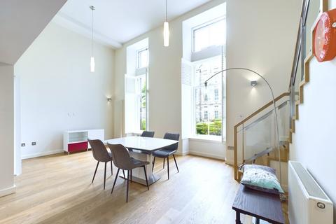 2 bedroom flat to rent, Simpson Loan, Quartermile, Edinburgh, EH3