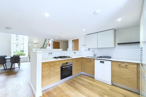 2 bedroom flat to rent, Simpson Loan, Quartermile, Edinburgh, EH3