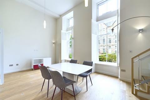 2 bedroom flat to rent, Simpson Loan, Quartermile, Edinburgh, EH3