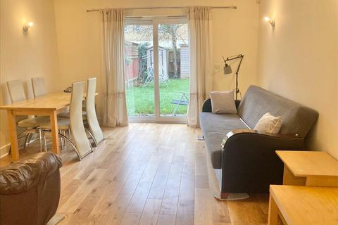 undefined, Elvedon Road, Feltham, TW13