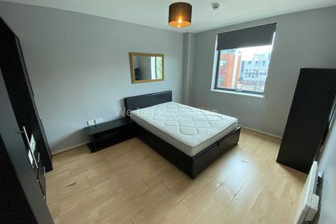 1 bedroom apartment to rent, Chapel Street, Manchester M3