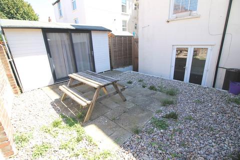 1 bedroom ground floor flat to rent, Hereford Road, Southsea