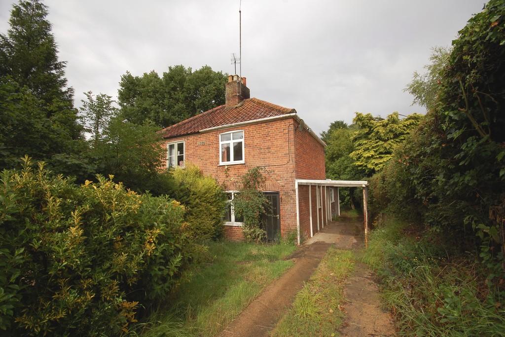 Hill Cottages, Mill Hill, Bramerton 2 bed cottage for sale ...