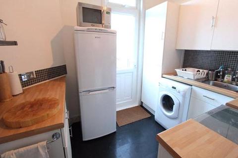 2 bedroom apartment to rent - Chalkwell Park Drive, Leigh-on-Sea, Essex, SS9