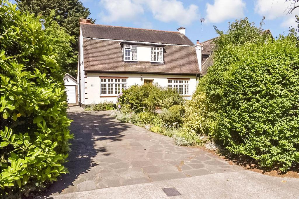 Ardleigh Green Road, Hornchurch, Essex, RM11 4 bed detached house for