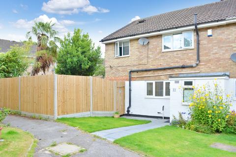 Hampden Close, Pound Hill, RH10