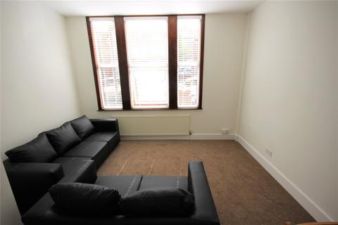 2 bedroom apartment to rent, Warwick Road, Bounds Green, London, N11