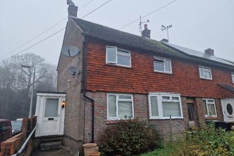 2 bedroom terraced house to rent, The Drive, Uckfield, TN22