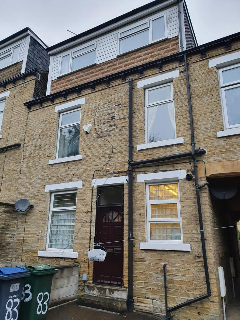 Grantham Road, BRADFORD, West Yorkshire, BD7 5 bed terraced house for