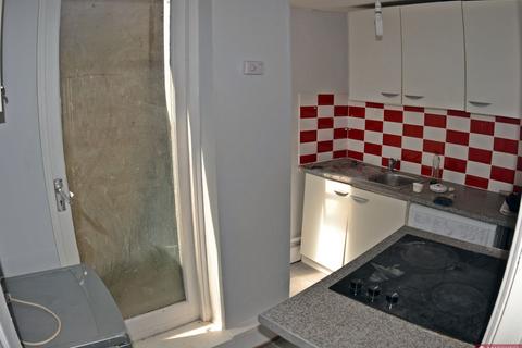 1 bedroom flat to rent, Barking Road, East Ham, E13