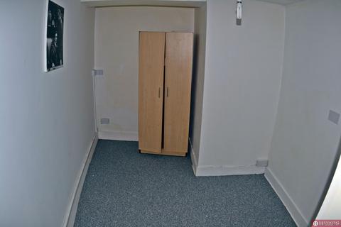 1 bedroom flat to rent, Barking Road, East Ham, E13