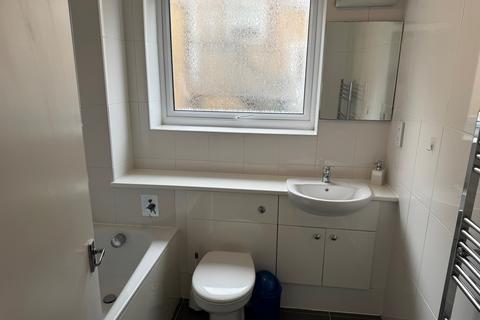 undefined, Elizabeth Court, Hampton Road, Teddington TW11