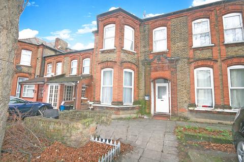 2 bedroom flat for sale, Mansfield Road, Ilford, Essex, IG1