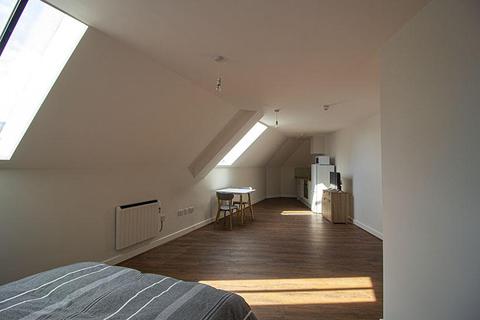 Studio to rent, Flat 16, The Gas Works, 1 Glasshouse Street, NOTTINGHAM NG1 3BA