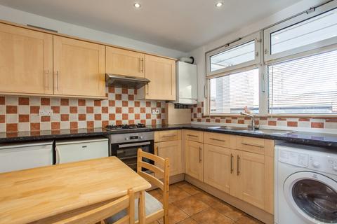 3 bedroom flat to rent, Cordelia Street, Poplar, E14