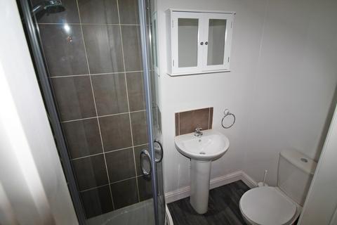 1 bedroom in a house share to rent, Room, 18 Waterloo Road, Runcorn