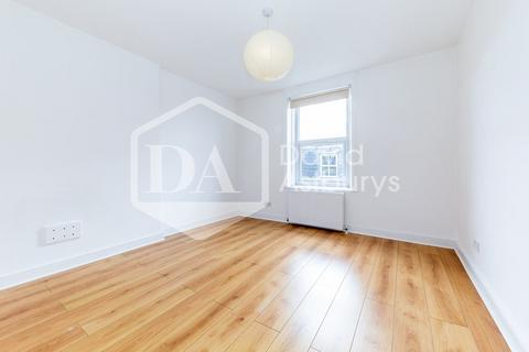 2 bedroom apartment to rent, Tottenham Lane, Crouch End, London